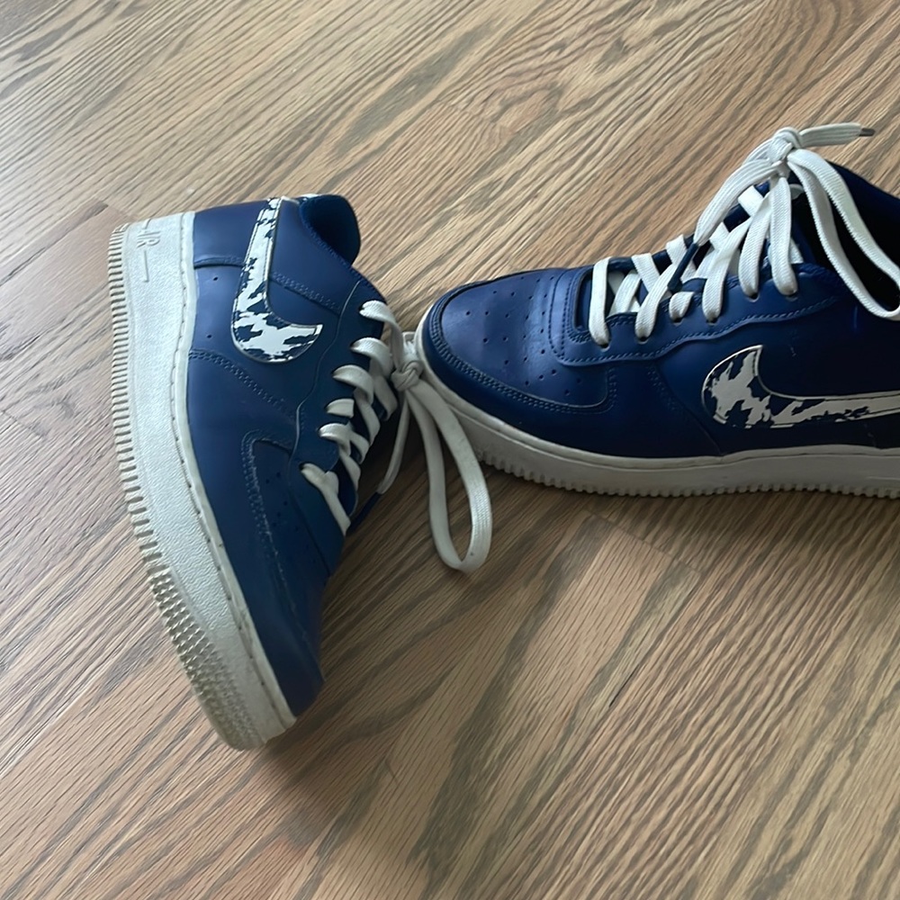 6.5Y Air Force Shoes. Lightly worn